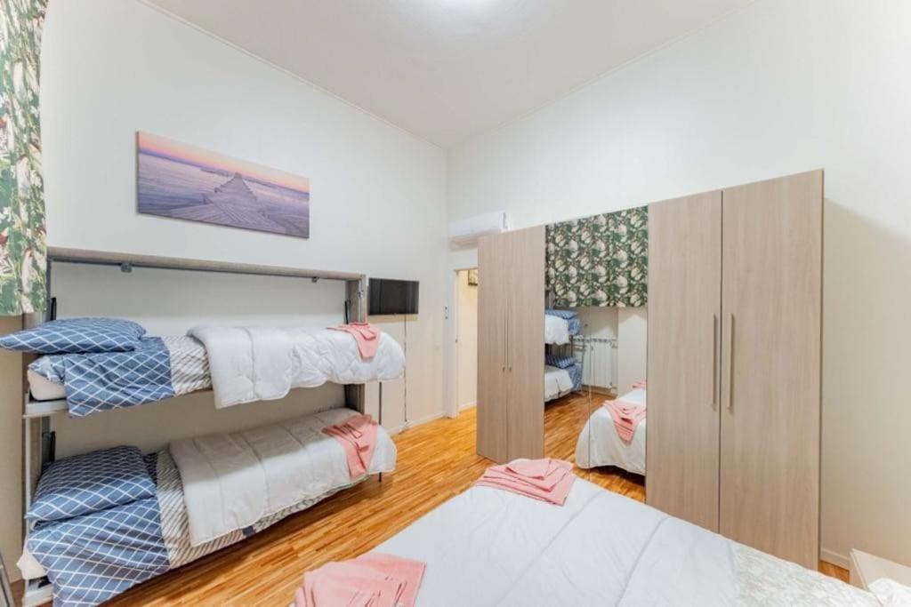 Comfy Appartment Near Metro M3 - Wifi Milan Luaran gambar